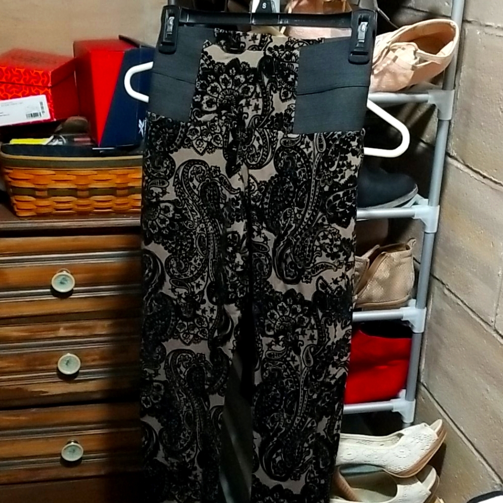 velvet embroidered leggings